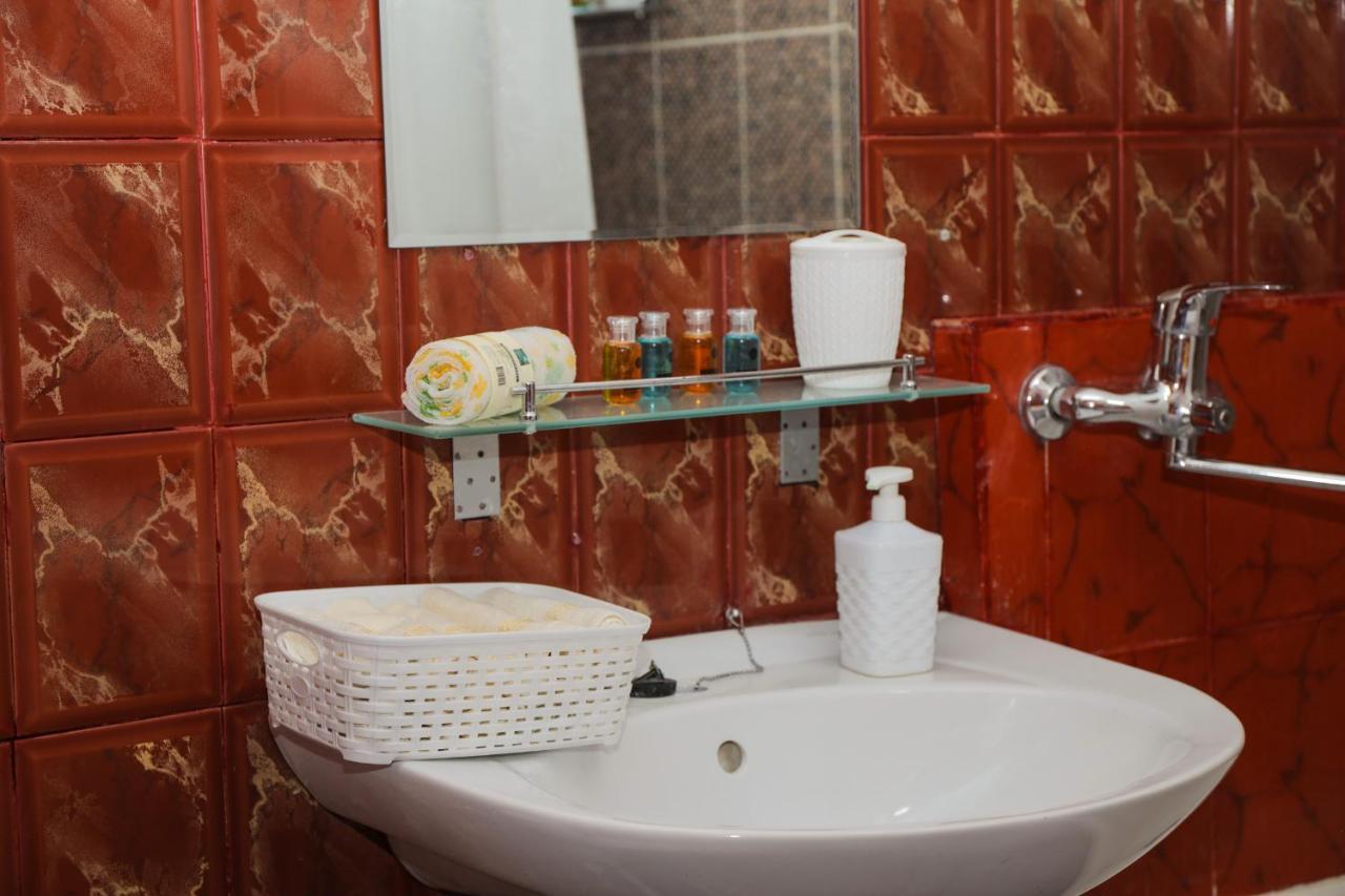 Reliablehouse 2-Х Комнатная Квартира В Центре Apartment Almaty Ngoại thất bức ảnh